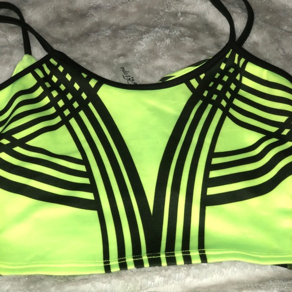 2 piece outfit - Picture 2 of 5